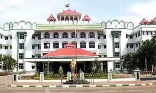 अदालत ने निर्देशक मोहन को अग्रिम जमानत दी