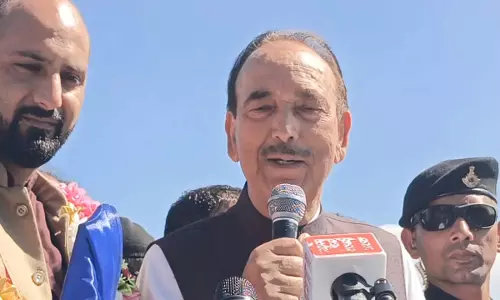 Nabi Azad: वोटरों में शामिल होकर लोगों से मताधिकार का प्रयोग करने की अपील की