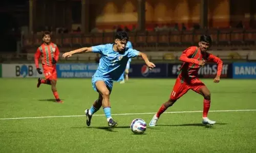 भारत ने बांग्लादेश को 2-0 से हराकर SAFF अंडर-17 प्रतियोगिता जीती भारत ने बांग्लादेश को 2-0 से हराकर SAFF अंडर-17 प्रतियोगिता जीती