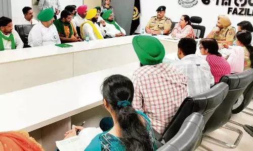 Punjab: धान की कटाई से पहले नमी की जांच करें Punjab: धान की कटाई से पहले नमी की जांच करें