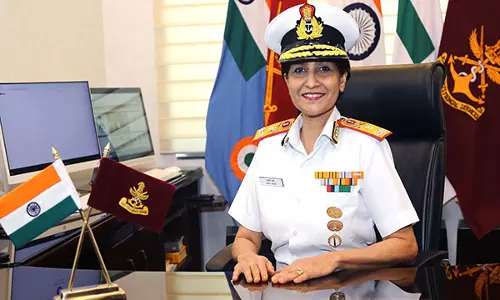 सर्जन वाइस एडमिरल आरती सरीन DGAFMS की पहली महिला महानिदेशक बनीं सर्जन वाइस एडमिरल आरती सरीन DGAFMS की पहली महिला महानिदेशक बनीं