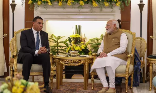 प्रधानमंत्री मोदी ने जमैका के पीएम से मुलाकात की, द्विपक्षीय संबंधों पर की चर्चा प्रधानमंत्री मोदी ने जमैका के पीएम से मुलाकात की, द्विपक्षीय संबंधों पर की चर्चा