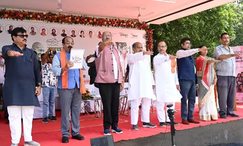 स्वच्छता की पाठशाला-सह-सफाई मित्र सुरक्षा शिविर में शामिल हुए MP बृजमोहन अग्रवाल
