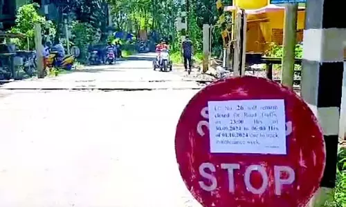 Velsao रेलवे क्रॉसिंग गेट को अस्थायी रूप से बंद करने से ग्रामीणों में दहशत