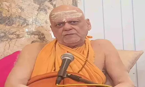 महंगाई के लिए बिचौलिए जिम्मेदार, स्वामी निश्चलानंद बोले