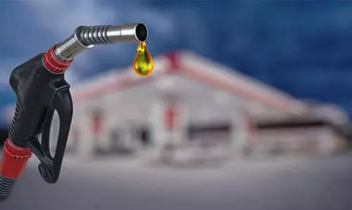 पेट्रोल असली है या नकली पेट्रोल पंप पर खड़े होकर इसकी जाँच करे