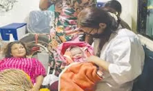 Arunachal : आपातकालीन स्थानांतरण के दौरान ईएमटी ने एम्बुलेंस में बच्चे को जन्म दिया