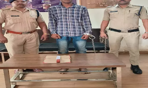 Raipur Breaking: कबीर नगर में चाकू लेकर घूमते बदमाश गिरफ्तार