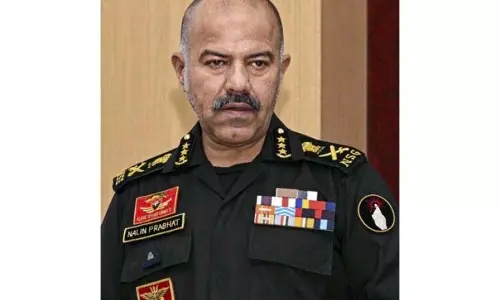 नलिन प्रभात ने J&K पुलिस प्रमुख का पदभार संभाला