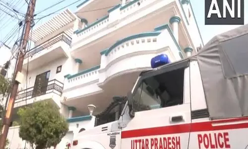 Lucknow में यूपी जल निगम के अधिकारियों के आवासों पर सतर्कता विभाग का छापा