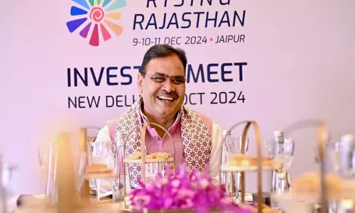 Rajasthan CM ने उद्योगपतियों को राज्य में निवेश के लिए प्रोत्साहित किया Rajasthan CM ने उद्योगपतियों को राज्य में निवेश के लिए प्रोत्साहित किया
