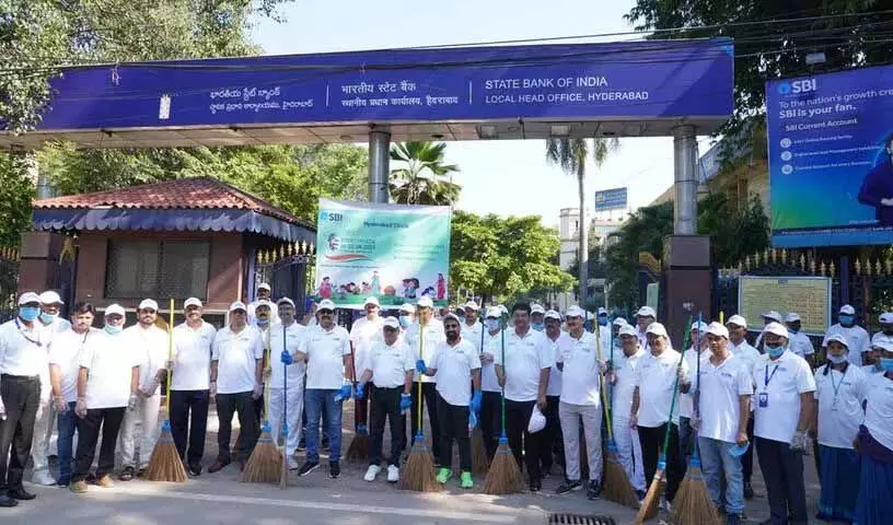 Hyderabad: गांधी जयंती के अवसर पर स्वच्छता अभियान का आयोजन किया