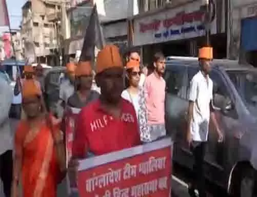 Gwalior में बांग्लादेश क्रिकेट टीम के खिलाफ प्रदर्शन करने पर हिंदू महासभा के करीब 20 सदस्य गिरफ्तार