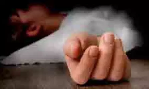 UP News: टुकड़ों में मिला युवती का शव