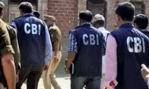 CBI टेंडर अनियमितता मामले में सीबीआई ने वरिष्ठ सीआर अधिकारी