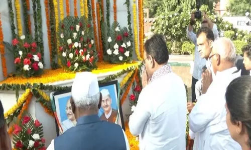 Rajasthan CM ने महात्मा गांधी और लाल बहादुर शास्त्री की जयंती पर उन्हें श्रद्धांजलि दी Rajasthan CM ने महात्मा गांधी और लाल बहादुर शास्त्री की जयंती पर उन्हें श्रद्धांजलि दी