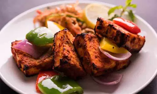 Paneer tikka:  पनीर टिक्का कई तरह से बनाया जा सकता है, आप भी करें ट्राई