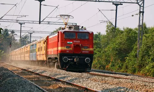 12 कोच वाली ईएमयू में बदलाव से यात्रियों की संख्या में वृद्धि