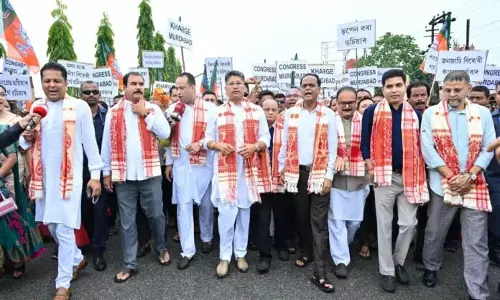 Assam: पीयूष हजारिका ने कांग्रेस नेताओं की आलोचना की