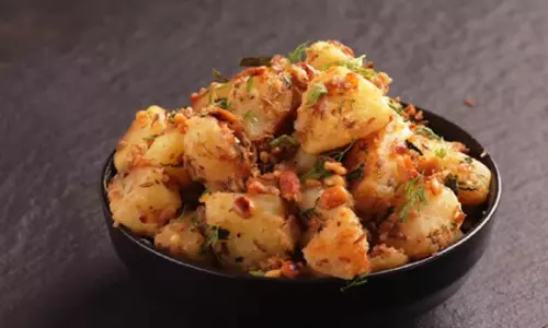 Vrat Wale Aloo स्वादिष्ट बनाये Vrat Wale Aloo स्वादिष्ट बनाये