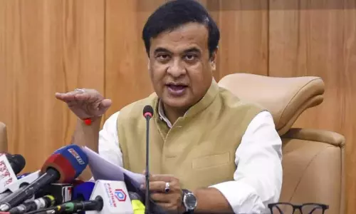 Assam: मुख्यमंत्री हिमंत बिस्वा सरमा ने पुलिस के योगदान को याद किया Assam: मुख्यमंत्री हिमंत बिस्वा सरमा ने पुलिस के योगदान को याद किया