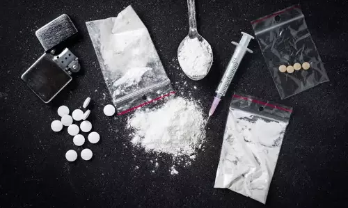 Assam : शिवसागर पुलिस ने एनएच-37 पर लाखों की ड्रग्स जब्त Assam : शिवसागर पुलिस ने एनएच-37 पर लाखों की ड्रग्स जब्त