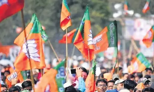 Odisha में सांप्रदायिक अशांति पर टिप्पणी को लेकर भाजपा ने नवीन पटनायक की आलोचना की Odisha में सांप्रदायिक अशांति पर टिप्पणी को लेकर भाजपा ने नवीन पटनायक की आलोचना की