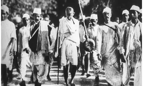Gandhi Jayanti: प्रियंका गांधी ने बापू की प्रेम, शांति, सद्भाव की यात्रा पर विचार किया