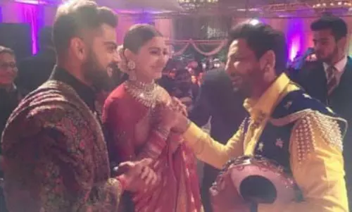 Reception में विराट कोहली ने गुरदास मान को सरप्राइज दिया