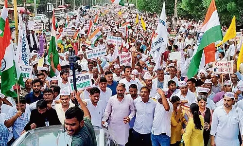 Haryana : सरकारी कर्मचारी पुरानी पेंशन योजना की बहाली चाहते हैं, जिससे भाजपा असमंजस में Haryana : सरकारी कर्मचारी पुरानी पेंशन योजना की बहाली चाहते हैं, जिससे भाजपा असमंजस में