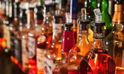 Nellore जिले के लिए 182 खुदरा शराब दुकानों को मंजूरी दी Nellore जिले के लिए 182 खुदरा शराब दुकानों को मंजूरी दी