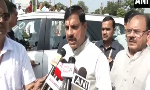 MP CM ने महात्मा गांधी और लाल बहादुर शास्त्री को उनकी जयंती पर श्रद्धांजलि दी MP CM ने महात्मा गांधी और लाल बहादुर शास्त्री को उनकी जयंती पर श्रद्धांजलि दी
