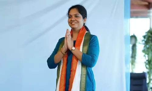 Telangana: विधायक डॉ. परनिका ने बथुकम्मा समारोह में हिस्सा लिया Telangana: विधायक डॉ. परनिका ने बथुकम्मा समारोह में हिस्सा लिया