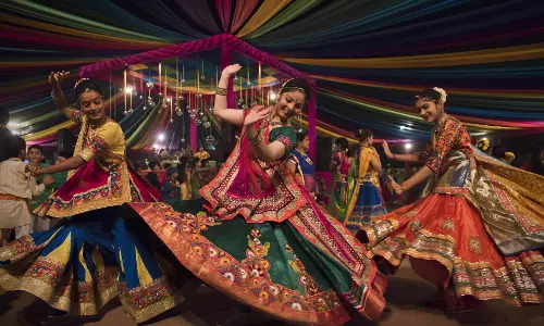 Navratri Celebration: पुणे की प्रीमियर डांडिया नाइट्स, विवरण देखे