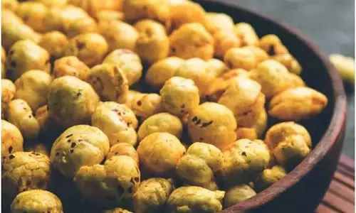 Navratri में फटाफट तैयार करें कच्चे सिंघाड़े से फलों का साग Navratri में फटाफट तैयार करें कच्चे सिंघाड़े से फलों का साग