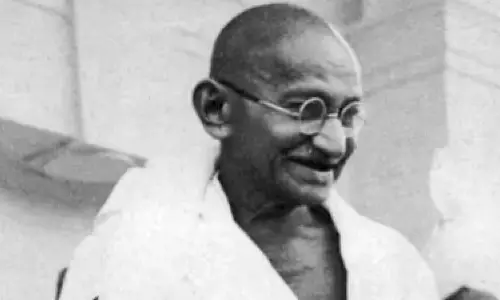 Assam : गांधी के विचार हमें बेहतर समाज के निर्माण में मार्गदर्शन करते रहेंगे Assam : गांधी के विचार हमें बेहतर समाज के निर्माण में मार्गदर्शन करते रहेंगे