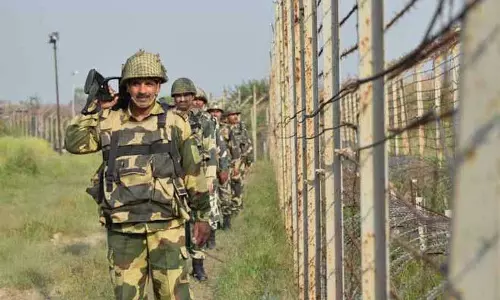 इस साल सितंबर तक BSF ने 153 ड्रोन, 190 किलो हेरोइन जब्त की इस साल सितंबर तक BSF ने 153 ड्रोन, 190 किलो हेरोइन जब्त की