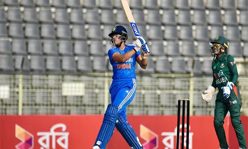 हमारा मुख्य ध्यान टी20 विश्व कप ट्रॉफी जीतना है: Shefali Verma हमारा मुख्य ध्यान टी20 विश्व कप ट्रॉफी जीतना है: Shefali Verma