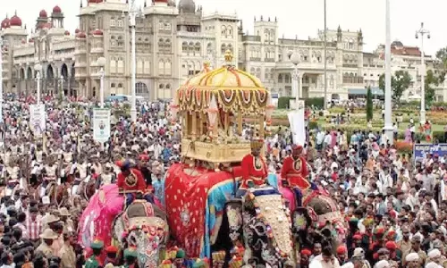 Karnataka: टिकट की बढ़ी कीमतों से जनता निराश Karnataka: टिकट की बढ़ी कीमतों से जनता निराश