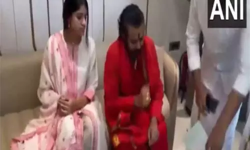 Tirupati प्रसाद विवाद के बीच आंध्र के उपमुख्यमंत्री पवन कल्याण ने तिरुमाला मंदिर का दौरा किया Tirupati प्रसाद विवाद के बीच आंध्र के उपमुख्यमंत्री पवन कल्याण ने तिरुमाला मंदिर का दौरा किया
