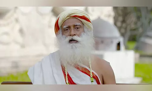 हम लोगों से शादी करने या भिक्षु बनने के लिए नहीं कहते: Isha Foundation ने स्पष्टीकरण दिया