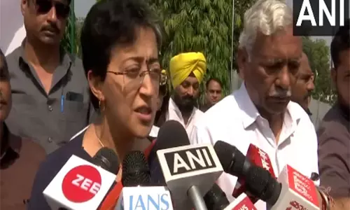तानाशाही के दौर में गांधी जी का सत्याग्रह का रास्ता पहले से कहीं ज्यादा महत्वपूर्ण: Delhi CM Atishi तानाशाही के दौर में गांधी जी का सत्याग्रह का रास्ता पहले से कहीं ज्यादा महत्वपूर्ण: Delhi CM Atishi