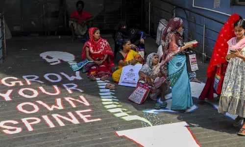 West Bengal में जूनियर डॉक्टरों के काम बंद रखने से स्वास्थ्य सेवाएं प्रभावित