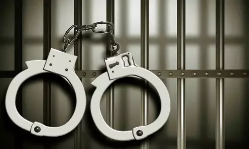 Mumbai: 19 वर्षीय लड़की से छेड़छाड़, 30 वर्षीय व्यक्ति गिरफ्तार