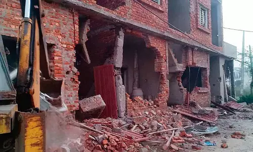 Jalandhar: शहर में 4 अवैध इमारतें ढहाई गईं