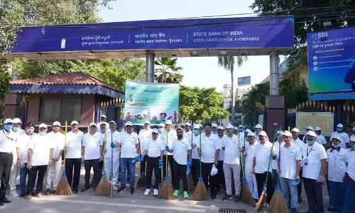 Hyderabad: गांधी जयंती के अवसर पर स्वच्छता अभियान का आयोजन किया Hyderabad: गांधी जयंती के अवसर पर स्वच्छता अभियान का आयोजन किया