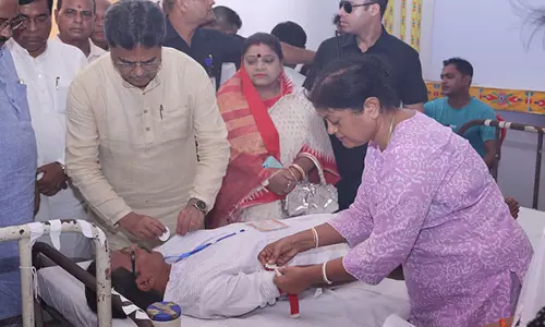 Tripura CM महालया के अवसर पर आयोजित स्वैच्छिक रक्तदान अभियान में शामिल हुए