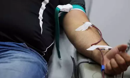 Gujarat: 27 लोगों के परिवार ने चार दशकों में 630 लीटर रक्तदान किया
