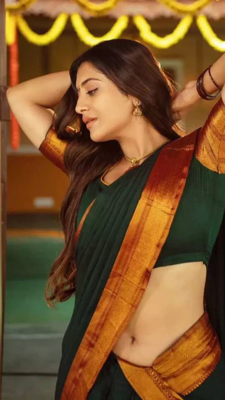 राशी सिंह की कातिलाना अदा