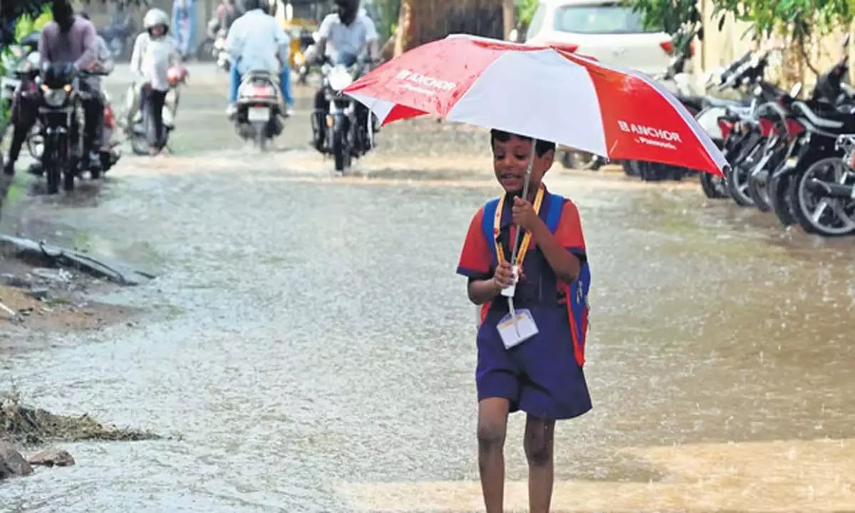 Telangana: तेलंगाना में बारिश और गरज के साथ छींटे पड़ने का अनुमान